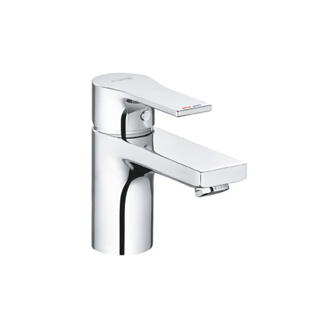 Chromfarbener Wasserhahn von Kludi mit einem schlichten Design und einem hebelartigen Bedienmechanismus für die Wasserregulierung.